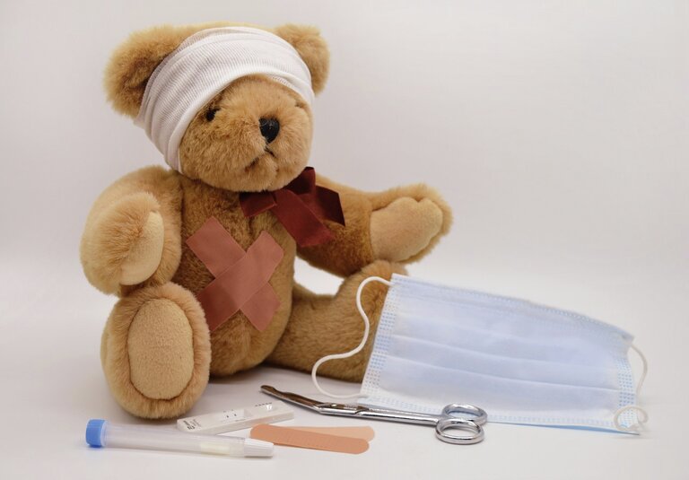 Bild: kranker Teddybär
Dr. med. Jean Tsokas
Facharzt für Kinder- & Jugendchirurgie